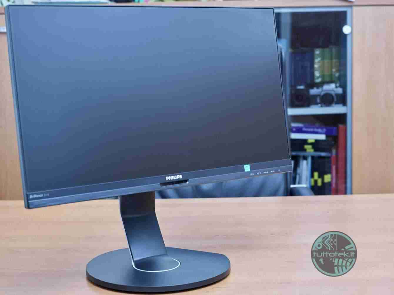 Recensione Philips 241B7QPJEB: test e calibrazione superati?