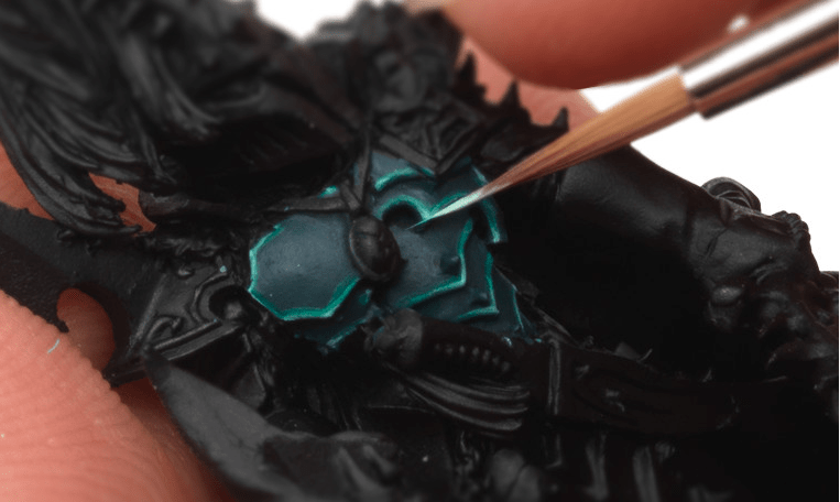 Come dipingere miniature Games Workshop: tecniche di pittura di base