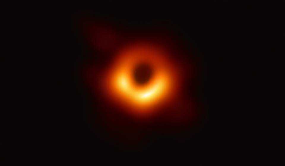 Prima foto di un buco nero, una scoperta sensazionale!