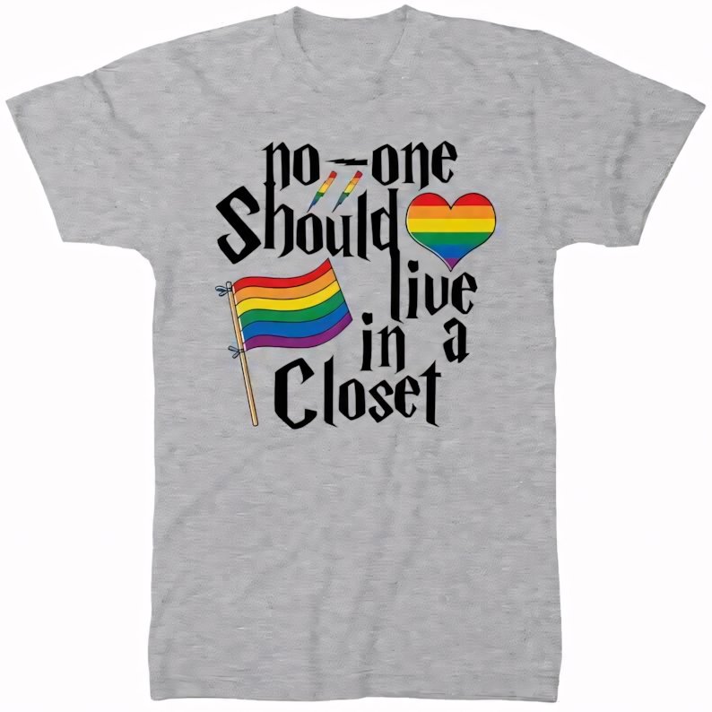 Libri: le T-shirt più belle per i book lover