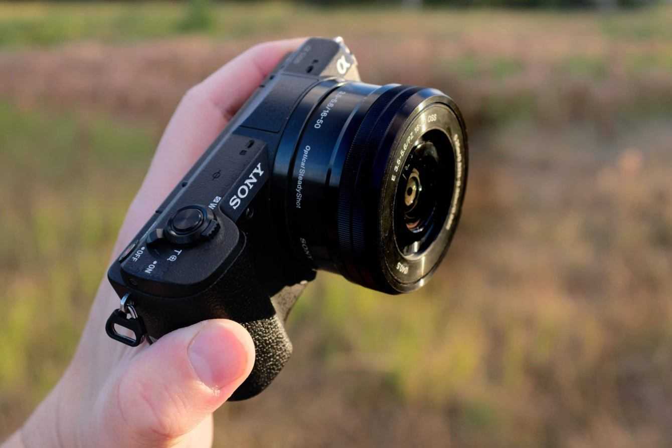 Sony A6700 e Sony A6200: le due nuove mirrorless APS-C?