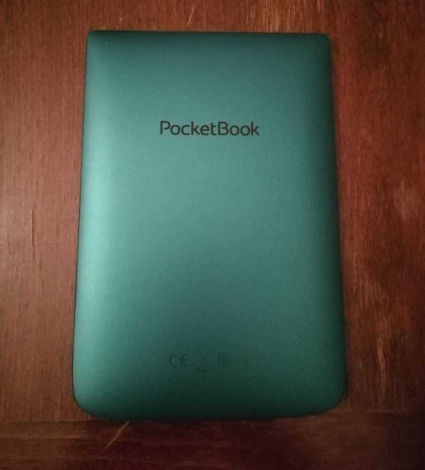 Recensione PocketBook Touch Lux 4: compattezza e accessibilità