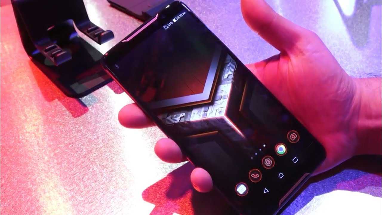 Asus ROG Phone: confermato Android Pie entro Novembre