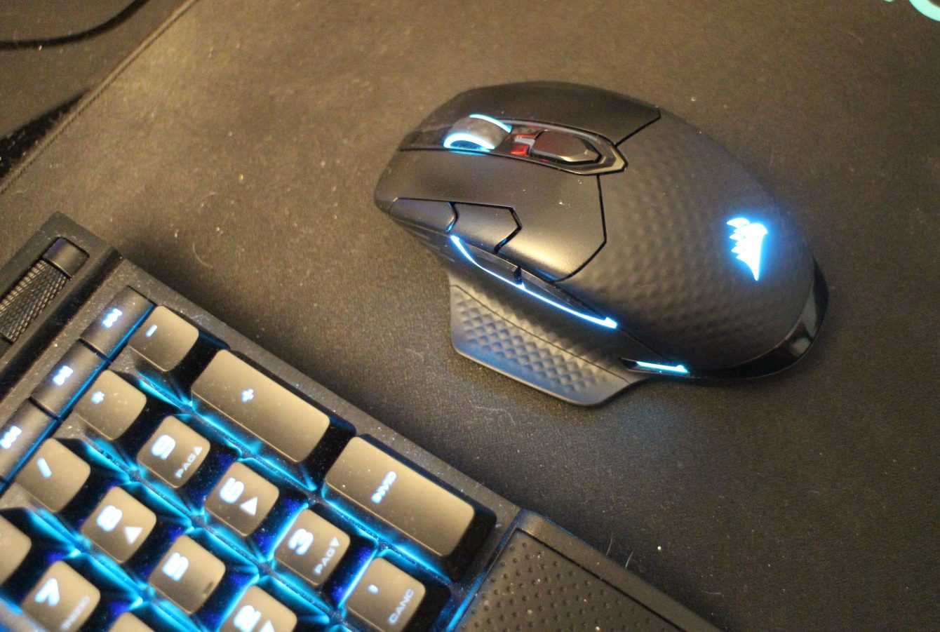 Recensione Corsair Dark Core RGB PRO: mouse da gaming
