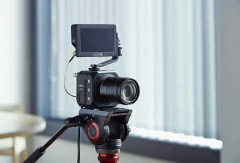 Panasonic LUMIX BGH1: una mirrorless o una videocamera professionale?