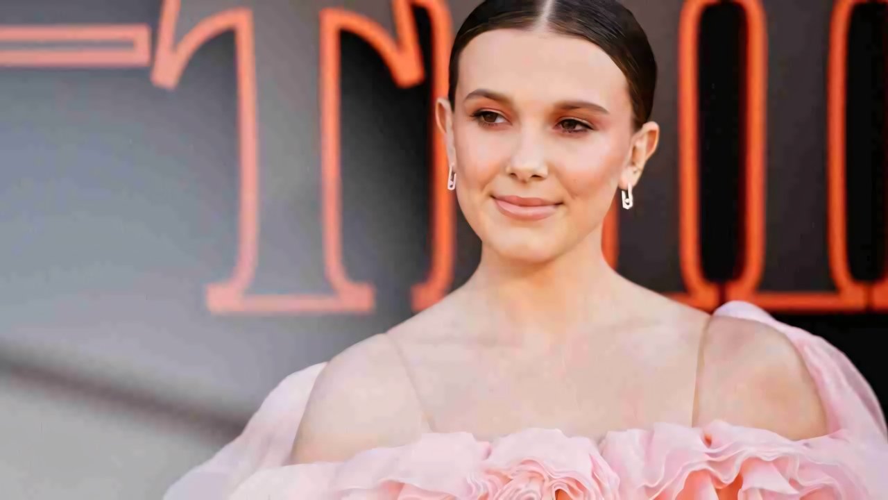 The Electric State: finite le riprese del film con Millie Bobby Brown