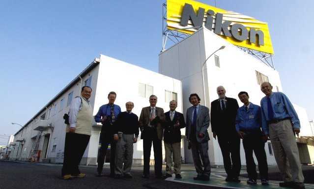 Nikon sposta parte della produzione fuori dal Giappone: la storica svolta