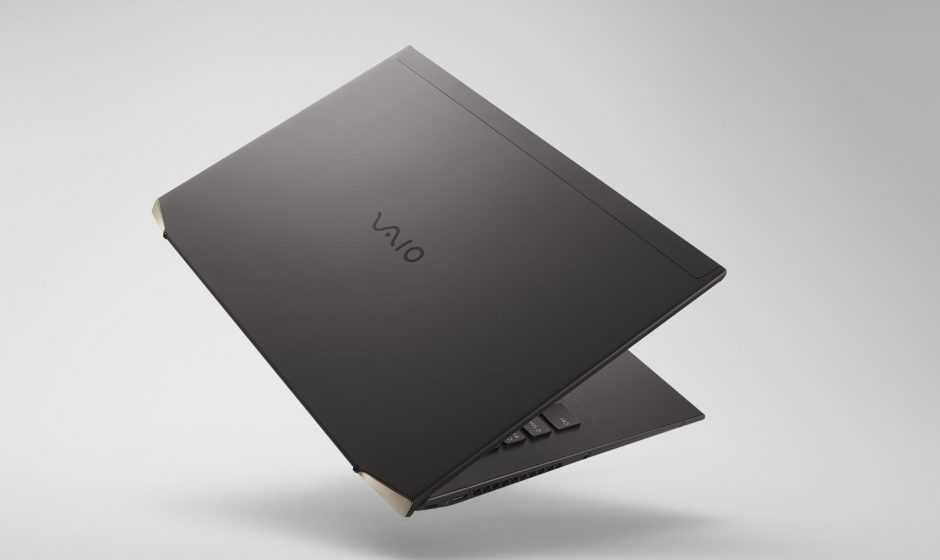 VAIO Z: laptop leggerissimo realizzato in fibra di carbonio