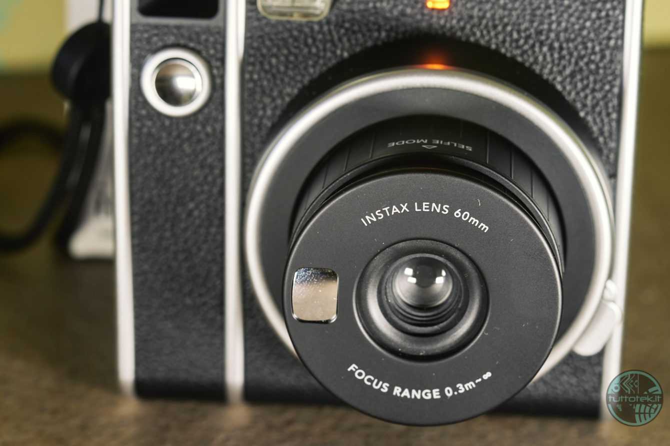 Recensione Fujifilm Instax 40 Mini: analogica per tutti