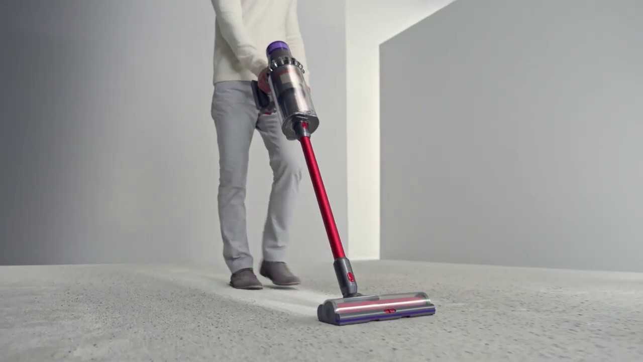 Why is the Dyson V15 Detect the best cordless vacuum cleaner?