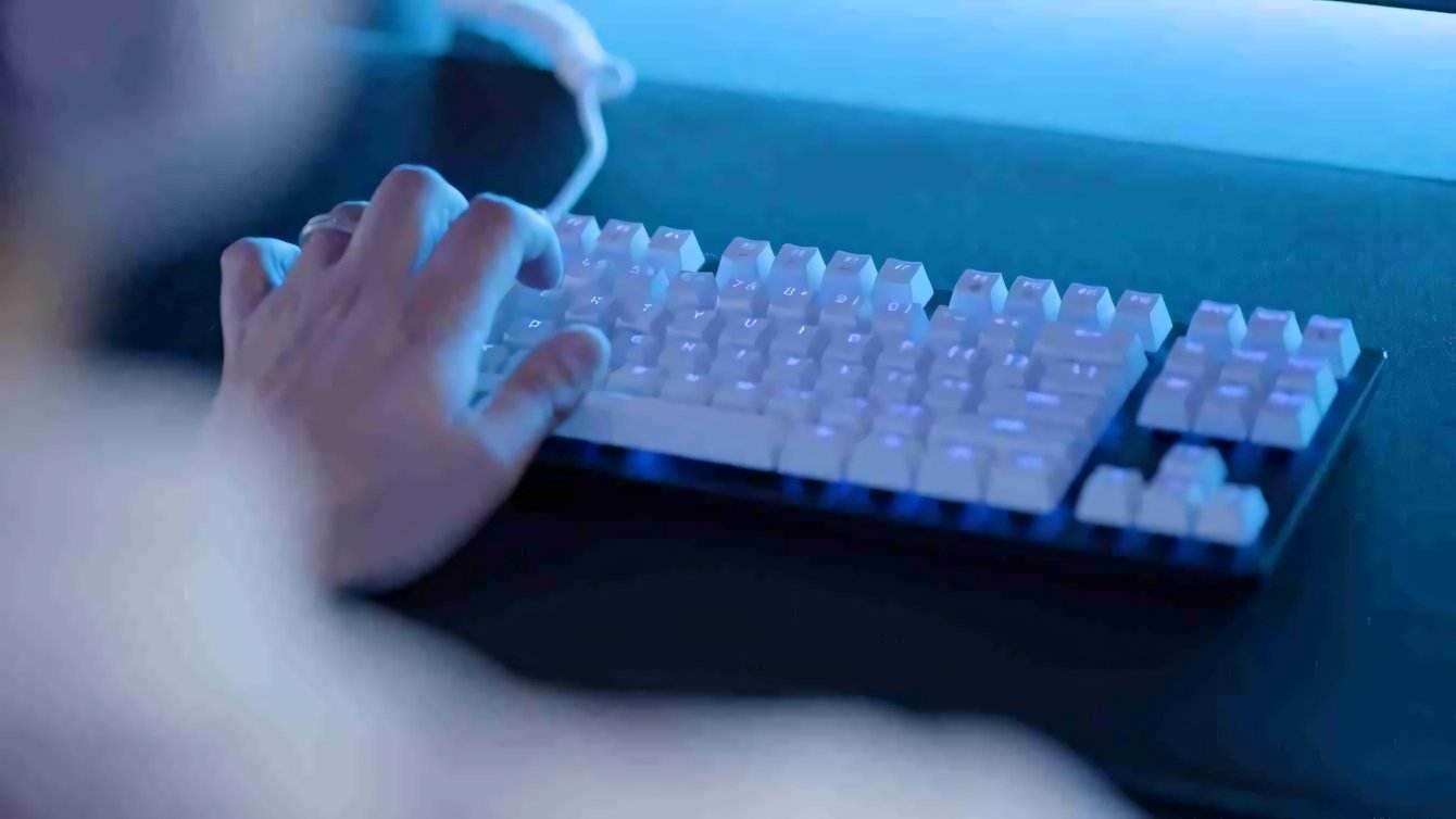 Razer: "Official Peripherals Partner" di Envy Gaming
