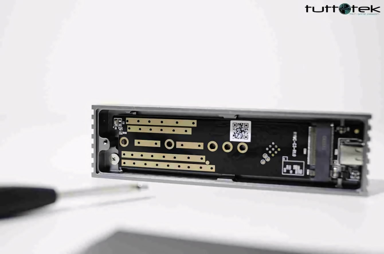 Recensione ORICO M.2 SSD Enclosure: case per SSD senza compromessi