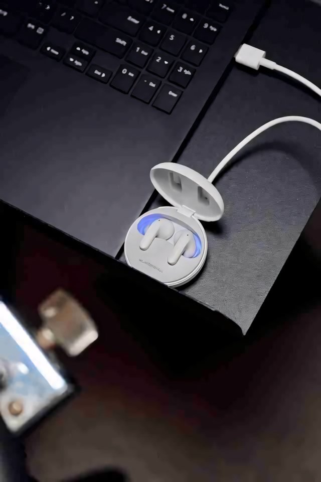 LG presenta i nuovi auricolari TONE Free