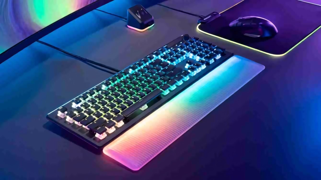 ROCCAT: ecco la tastiera Vulcan II MAX e le cuffie Syn MAX Air