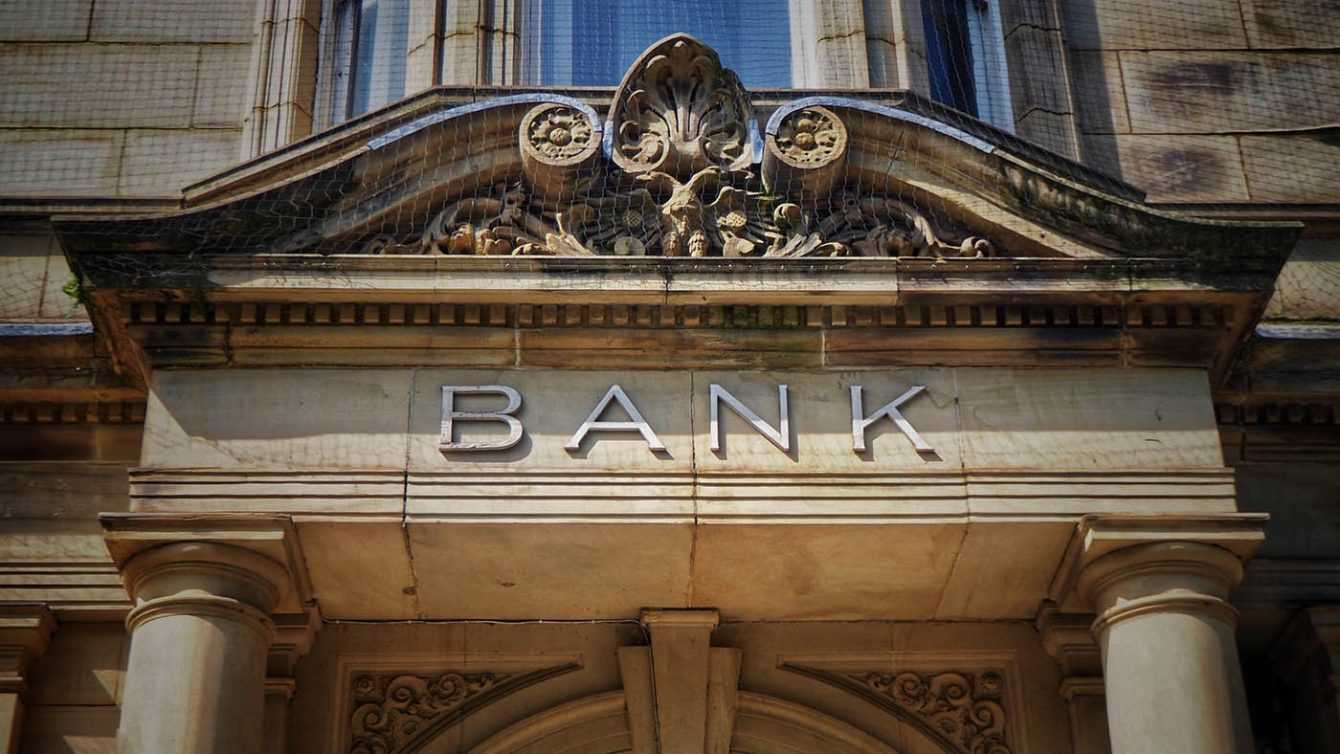 Trading online: chi ha detto che le banche sono passate di moda?