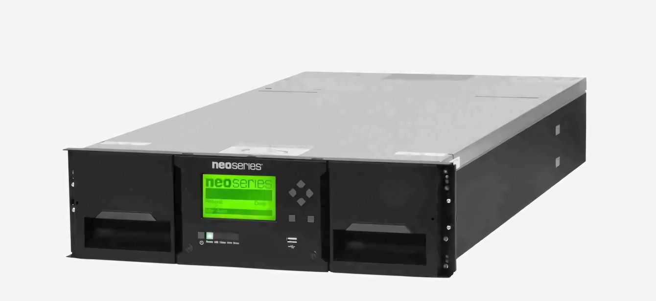 Overland-Tandberg NEOxl 40: capacità d'archiviazione fino a 28,8 petabyte