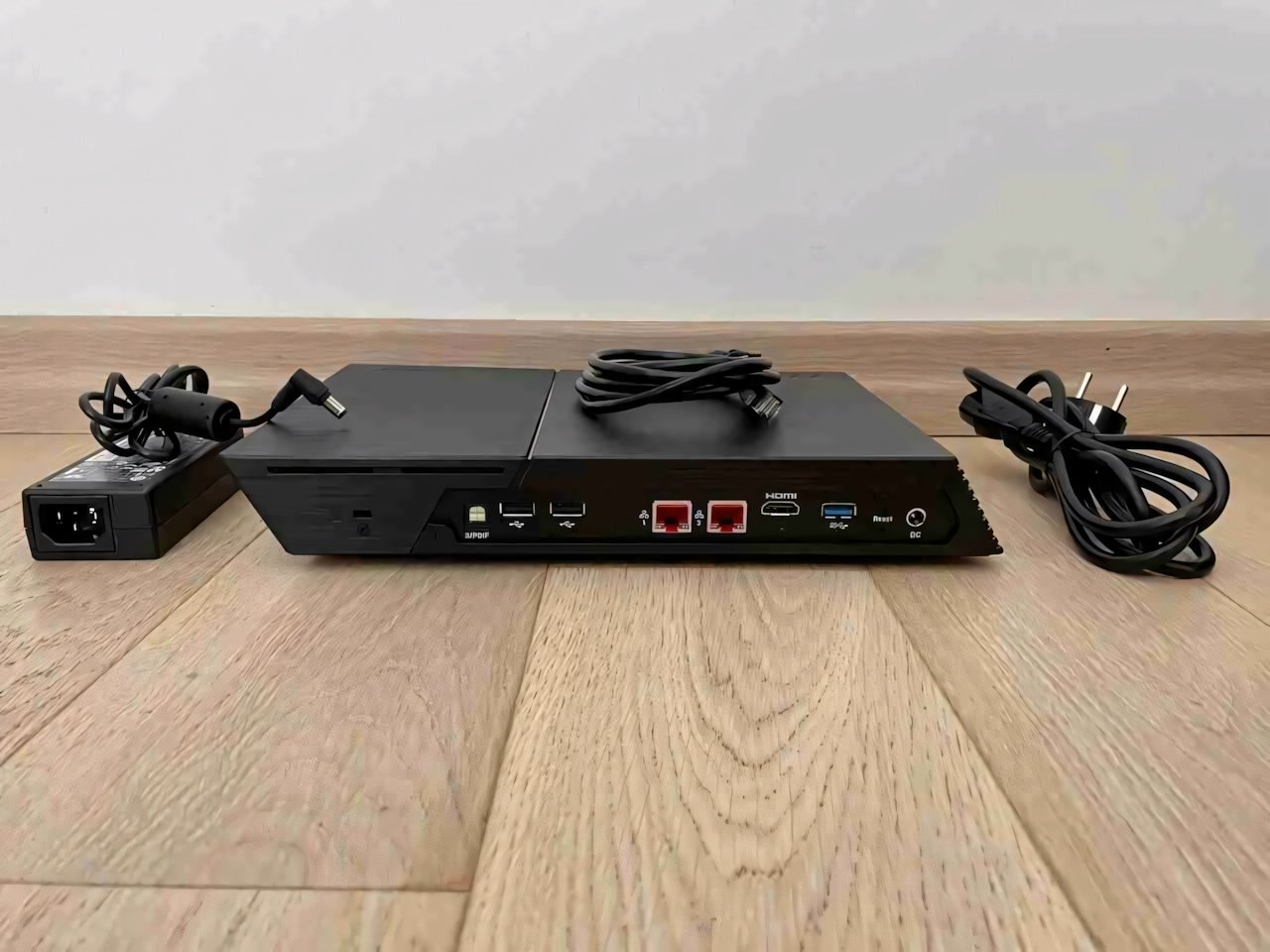 Recensione Flashstor FS6706T: efficienza e design