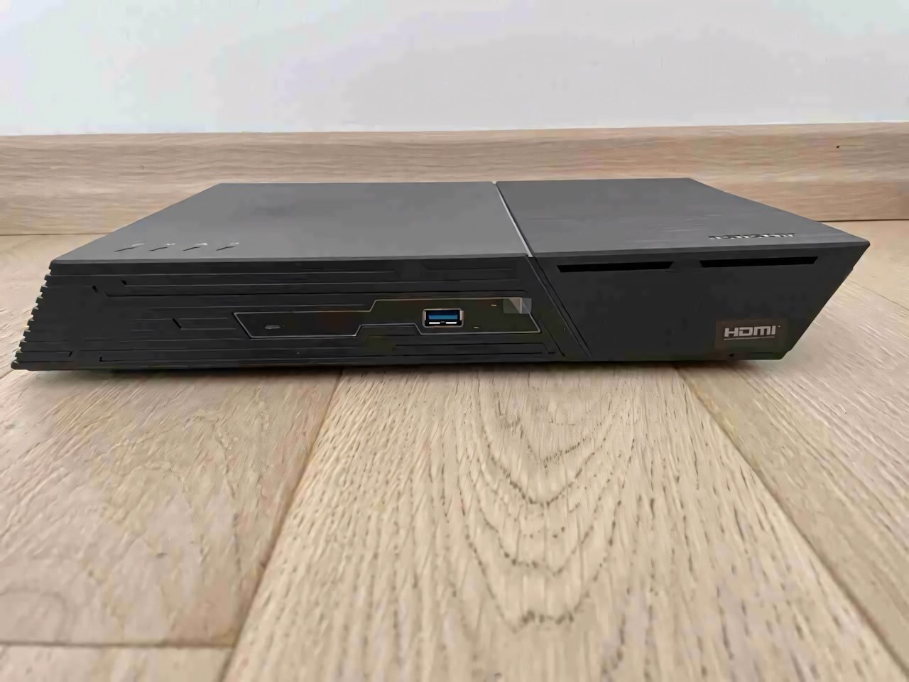 Recensione Flashstor FS6706T: efficienza e design