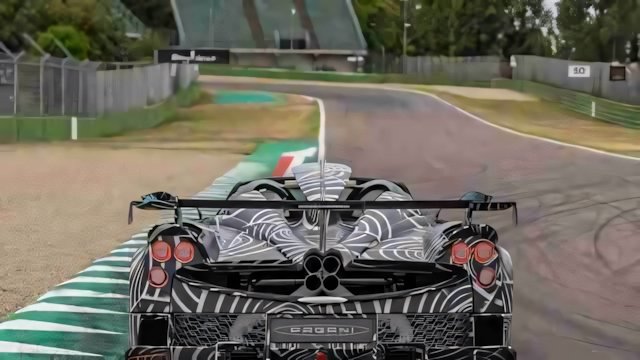Pagani Imola Roadster: giù il tetto, su la potenza!