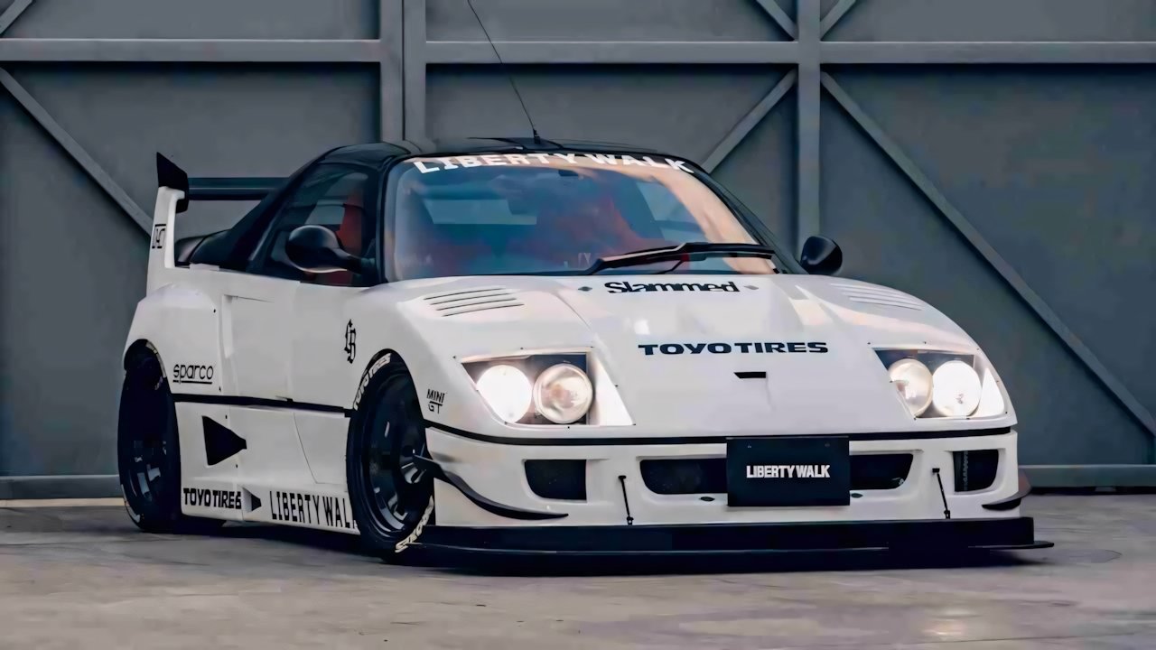 Liberty Walk F40: la mini-Ferrari che parla giapponese