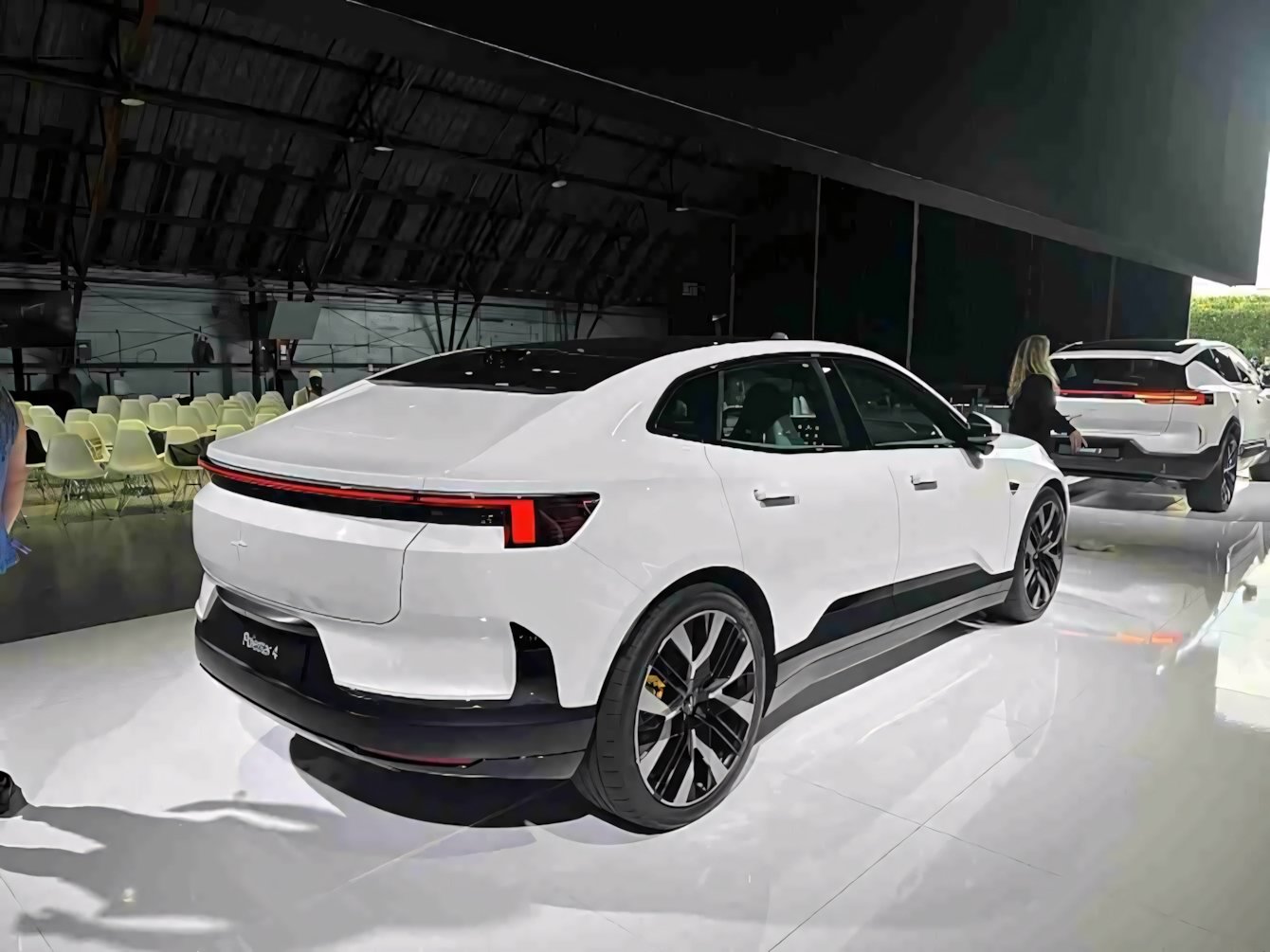 Polestar 4: ufficialmente disponibile per l'acquisto in Europa e Australia