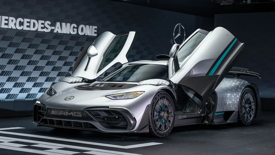 Ecco la Mercedes-AMG One: L'Hypercar da Record
