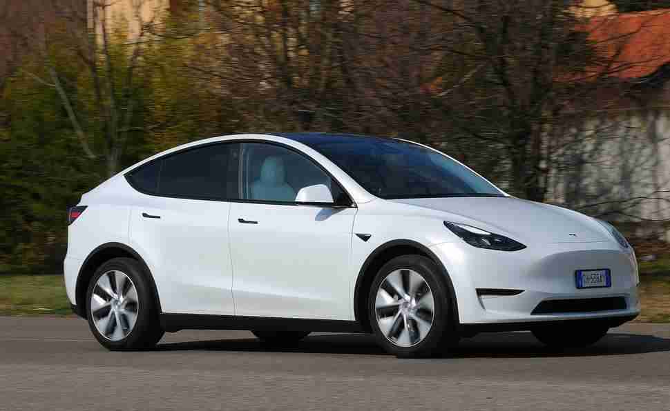 Come comprare una Tesla