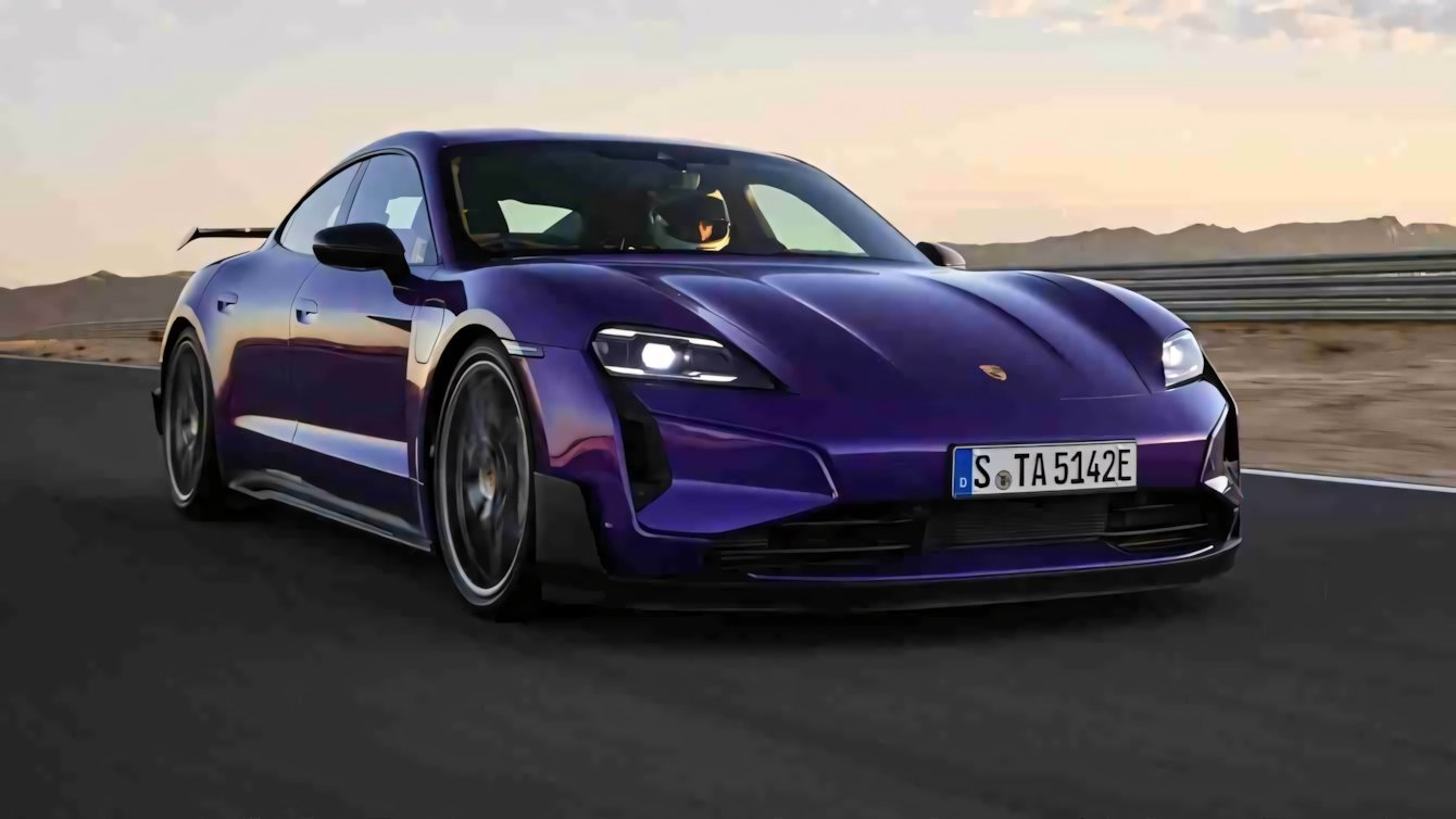 Nuova Porsche Taycan Turbo GT: potenza ai massimi livelli