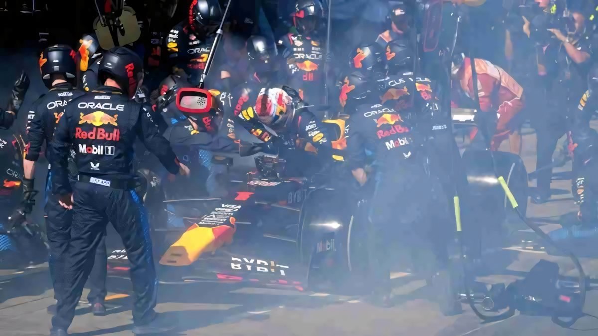 Il ritiro di Verstappen al GP di Melbourne: problema dell'idraulica?