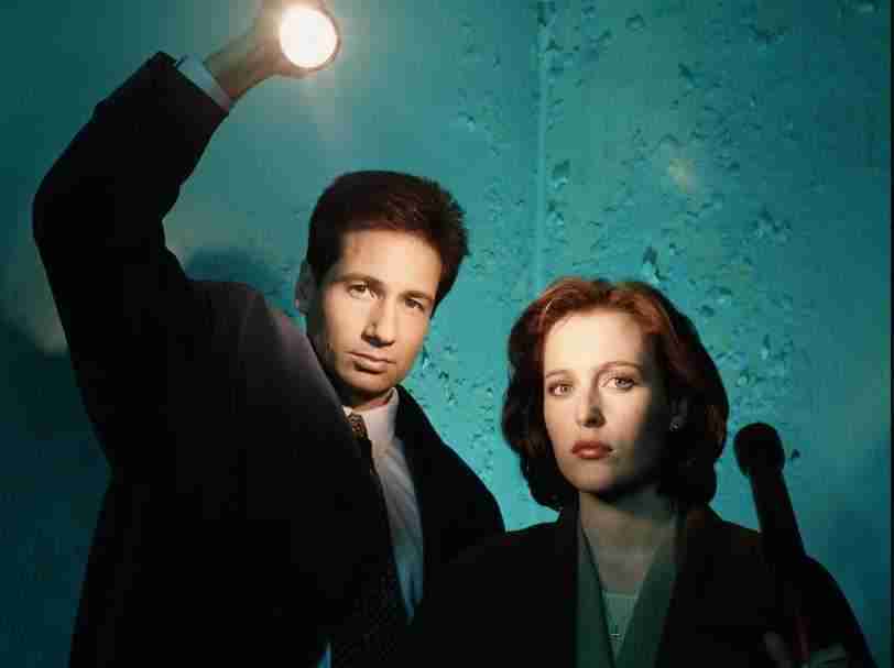 X-Files: dove vedere tutte le stagioni della serie fantascientifica di successo!