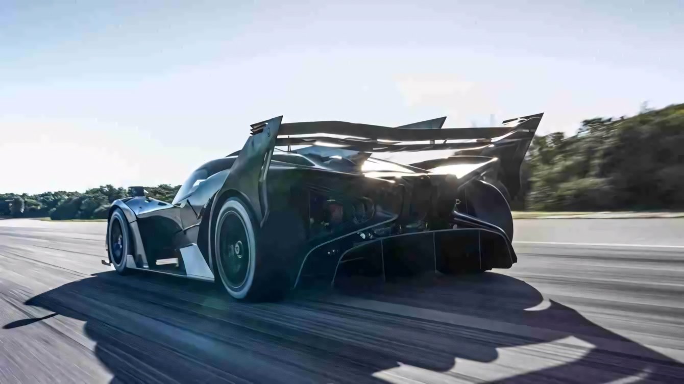Bugatti: il pieno direttamente a casa con la nuova hypercar