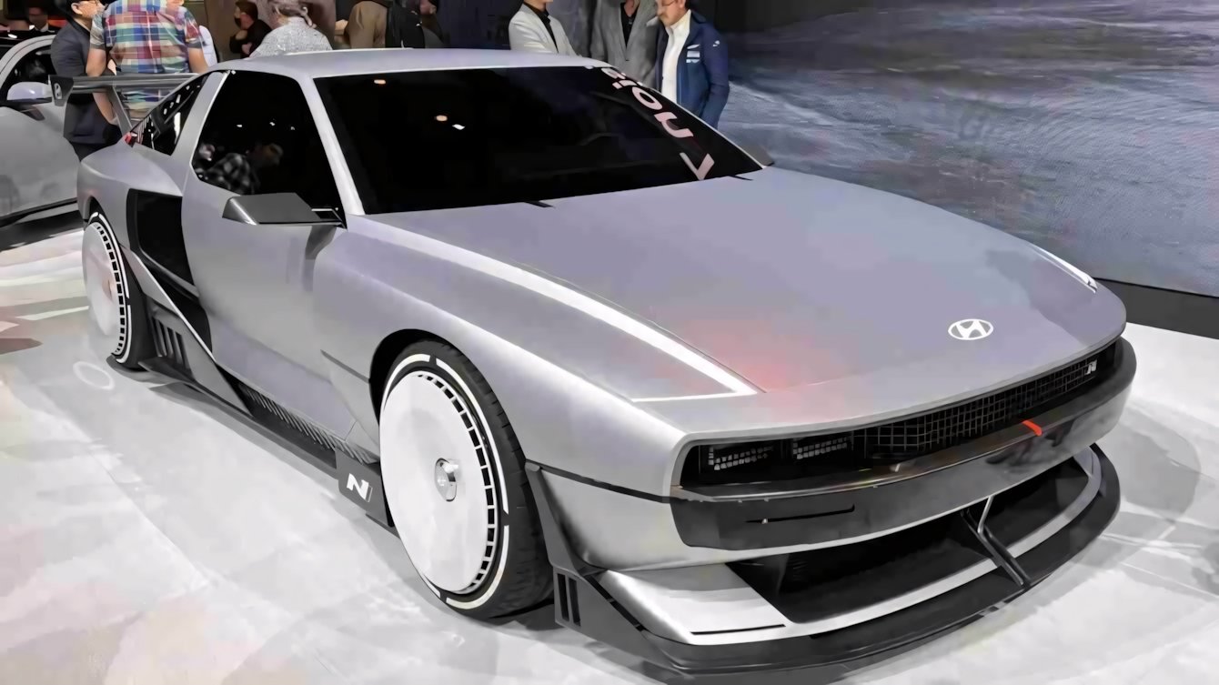 Hyundai: in arrivo nuove auto elettriche entro il 2030