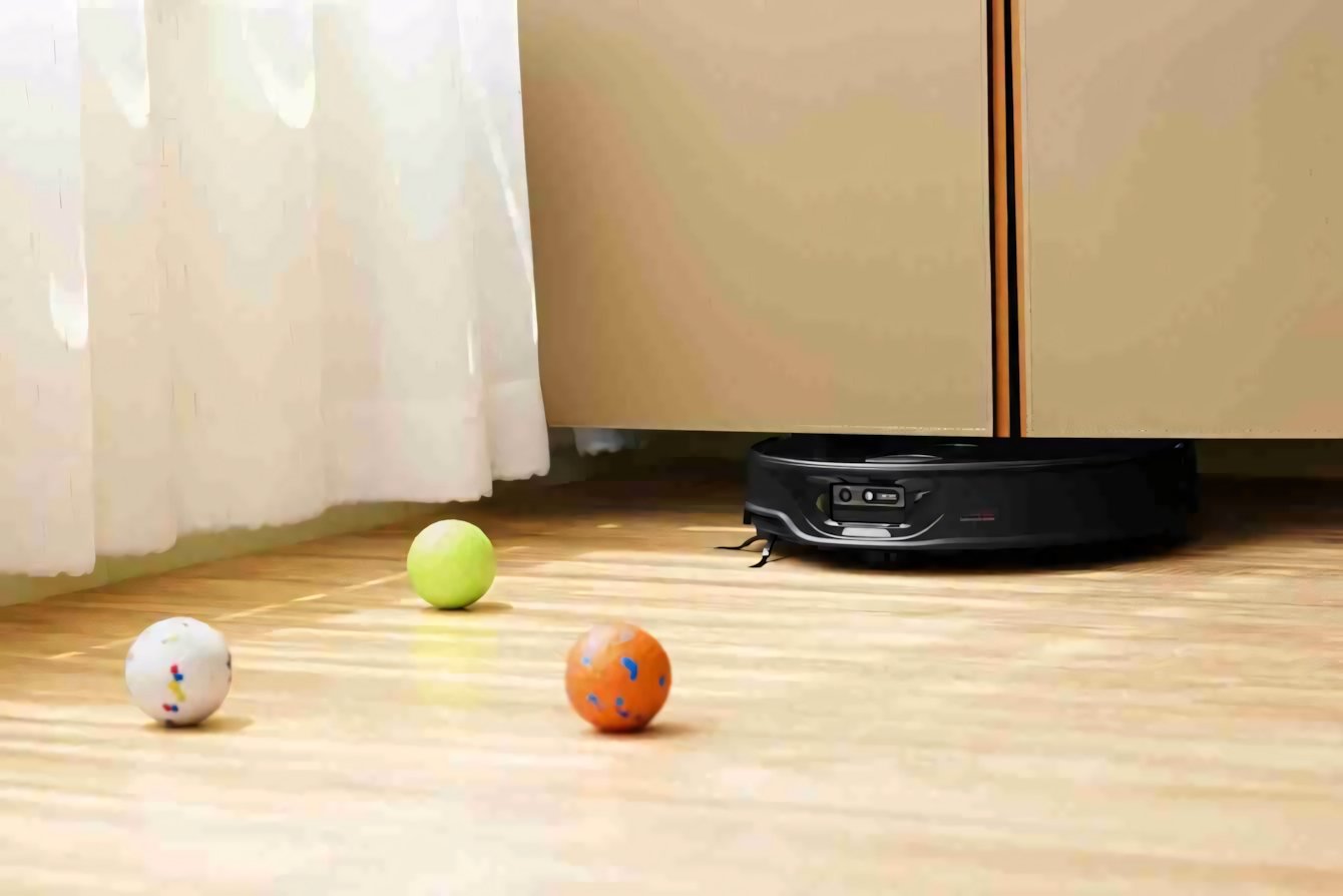Roborock Qrevo Slim: l'aspirapolvere robot ultra-intelligente arriva sul mercato italiano