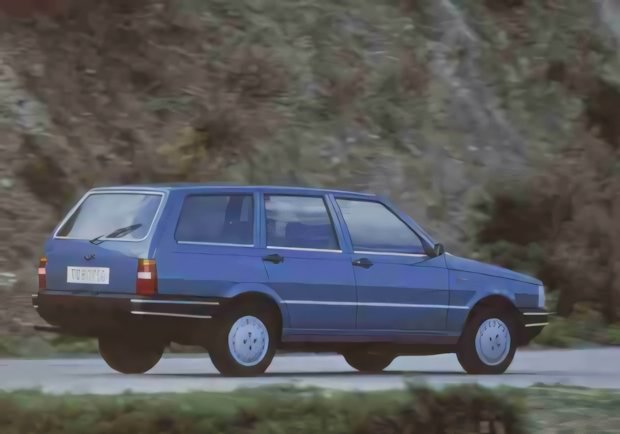 La FIAT Duna: la berlina più discussa che ha fatto la storia