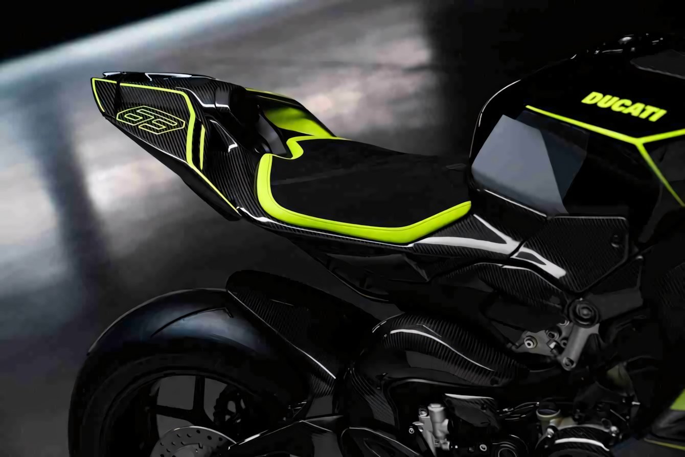 Ducati Panigale V4 Lamborghini: la belva ispirata alla Revuelto