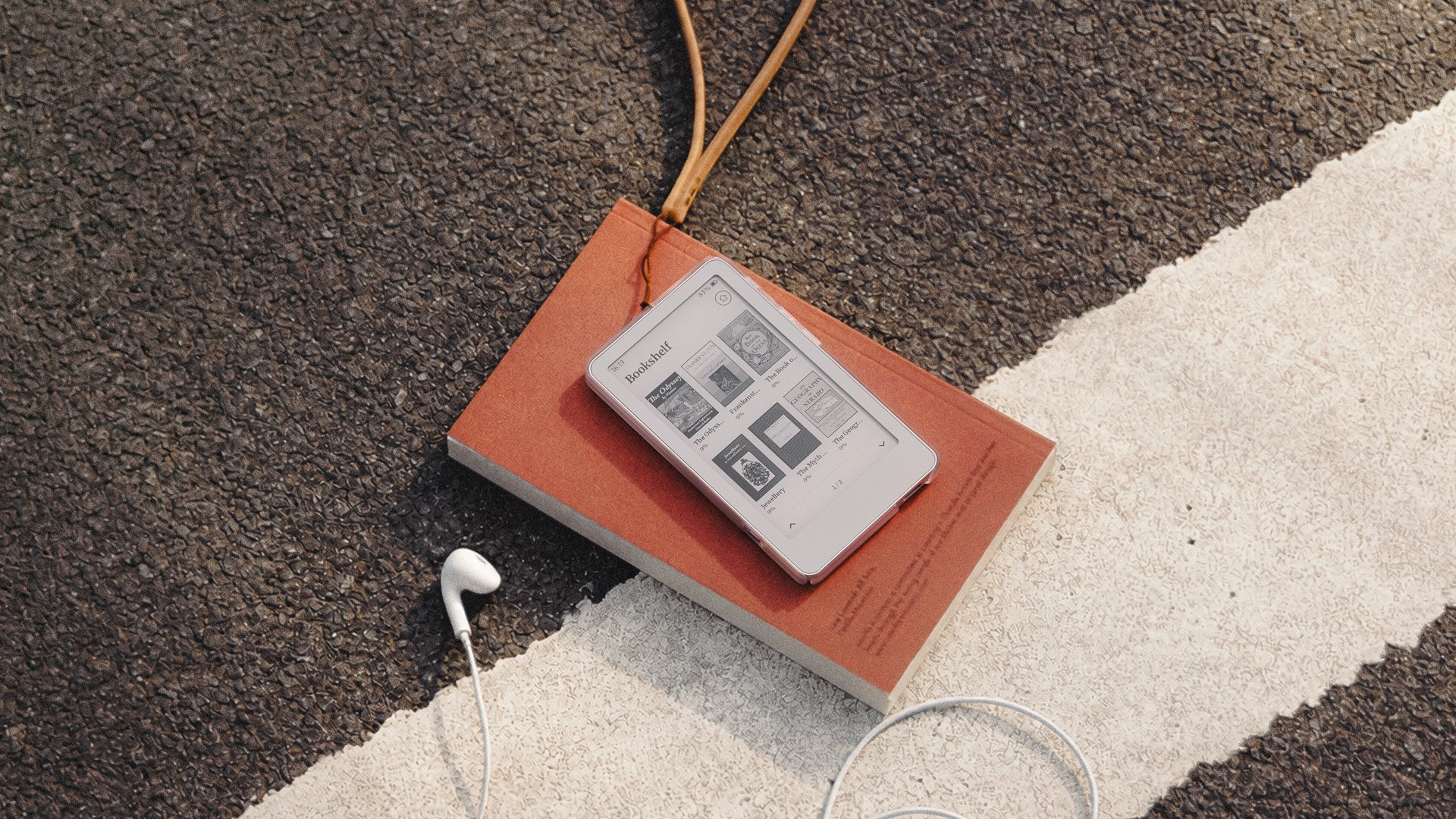 BOOX presenta Picco, il dispositivo ePaper tascabile grande come una carta