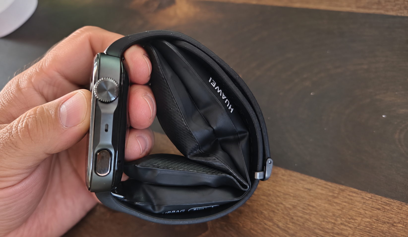 Recensione HUAWEI WATCH D3: lo smartwatch che mette la pressione sanguigna al centro dell’esperienza