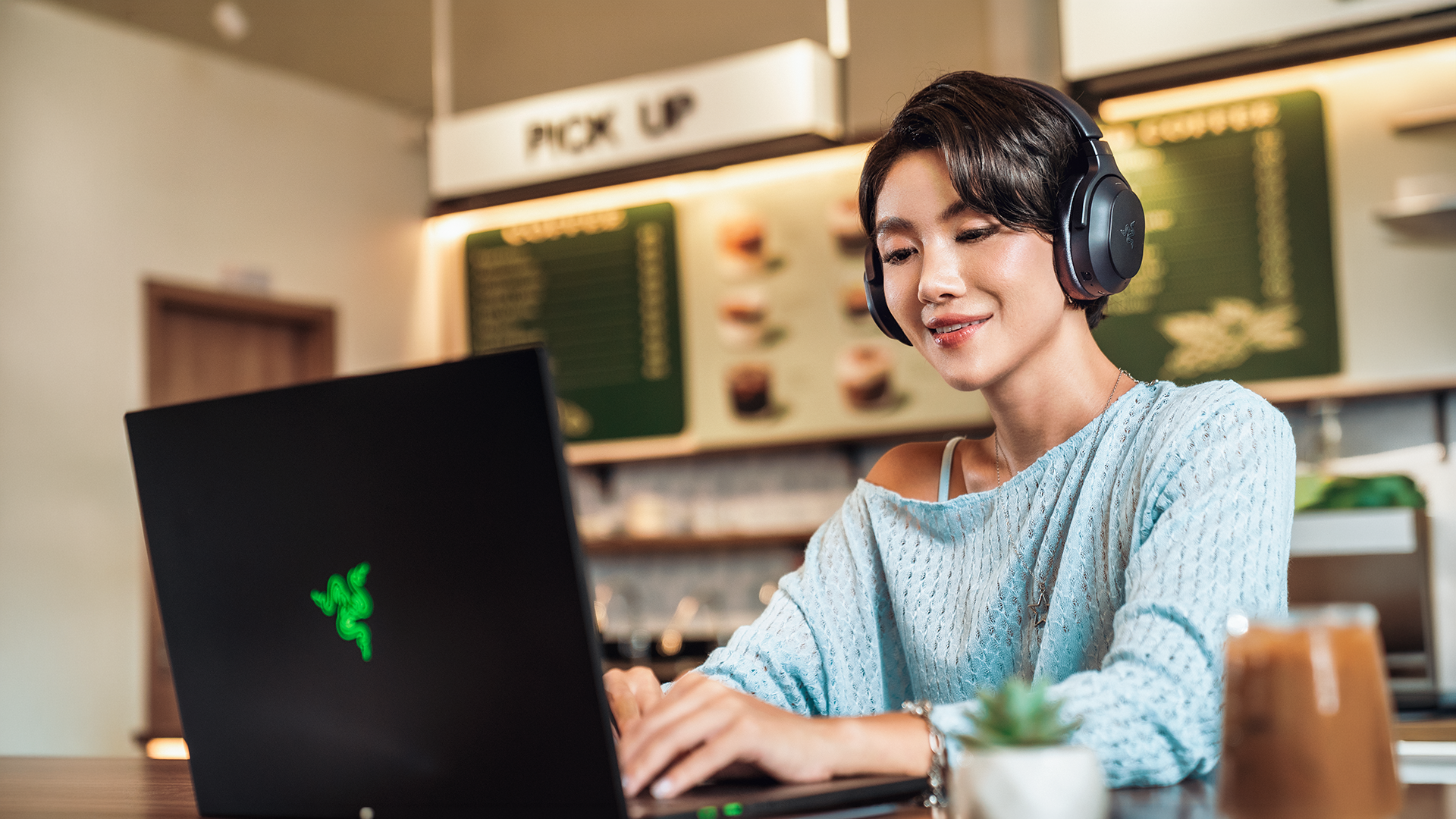 Razer presenta le nuove cuffie Barracuda V2 Pro