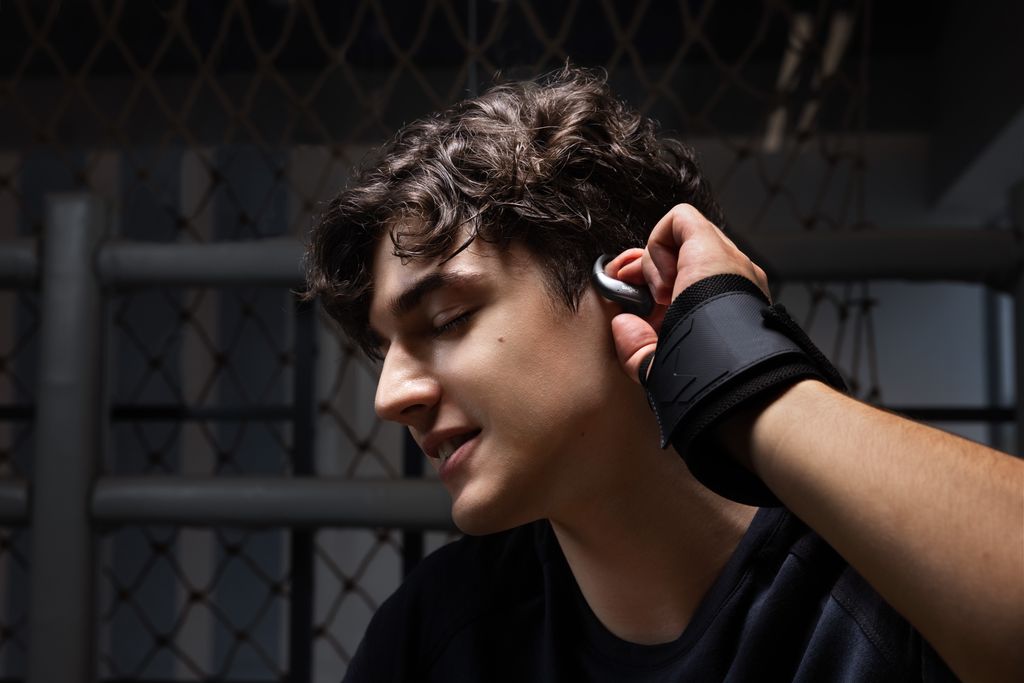 Shokz OpenFit Air 2: sicurezza e comfort in ogni occasione